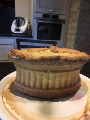 Pâté en croûte au sortir du four